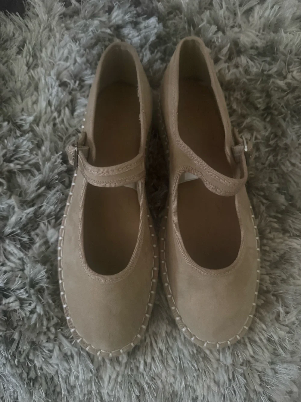 Neutral Tan Mary Jane Shoes with Strap